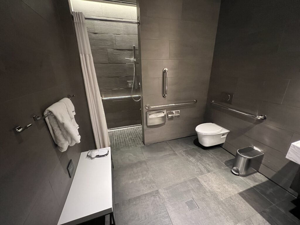 Polaris Shower Suite