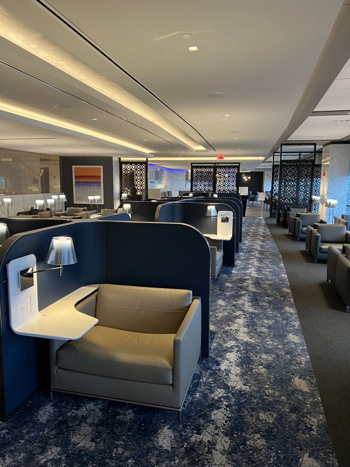 United Airlines - The Bulkhead Seat