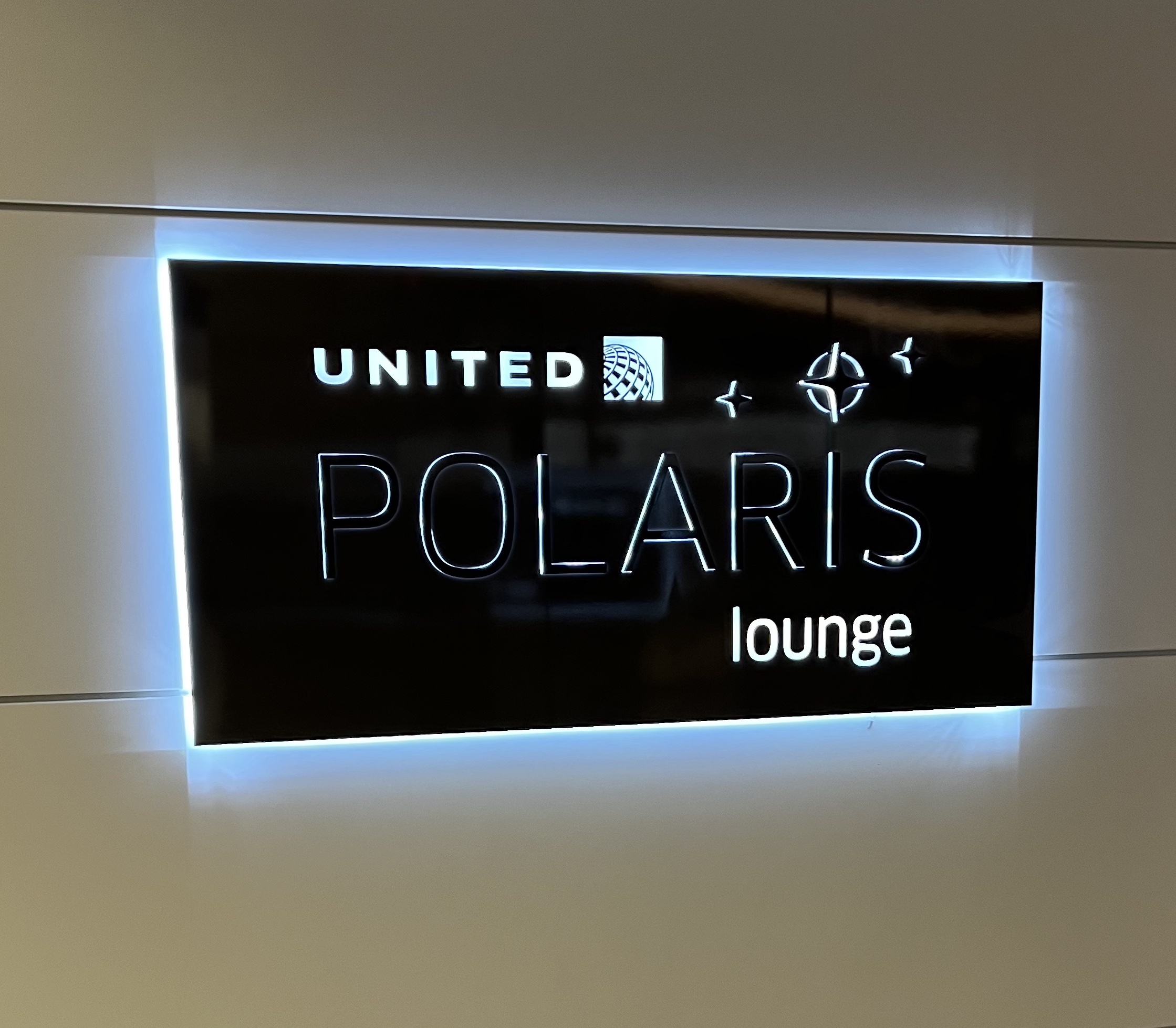 United Polaris Lounge Sign 2