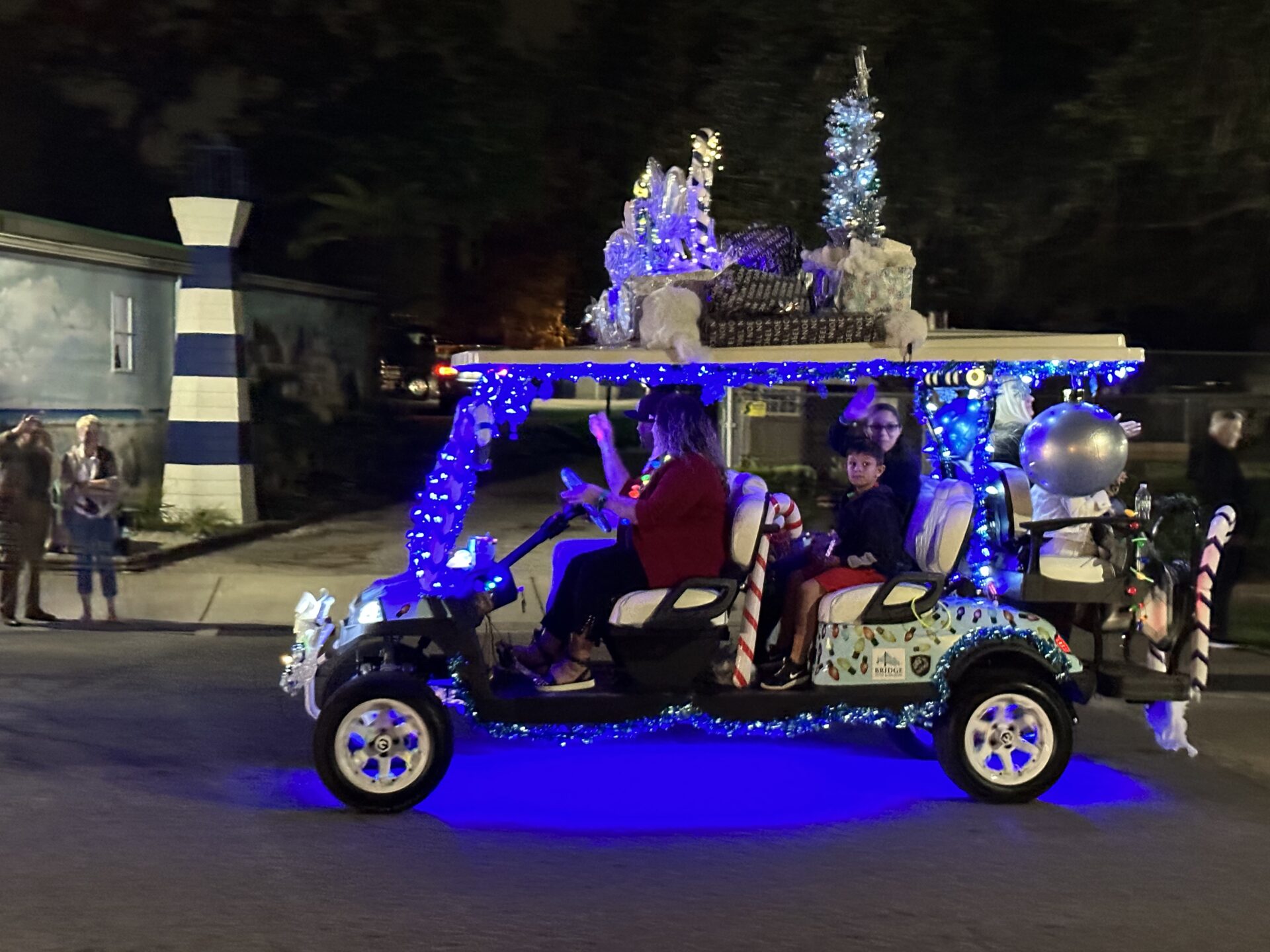 Dunedin Christmas Golf Cart Parade (2022) The Bulkhead Seat