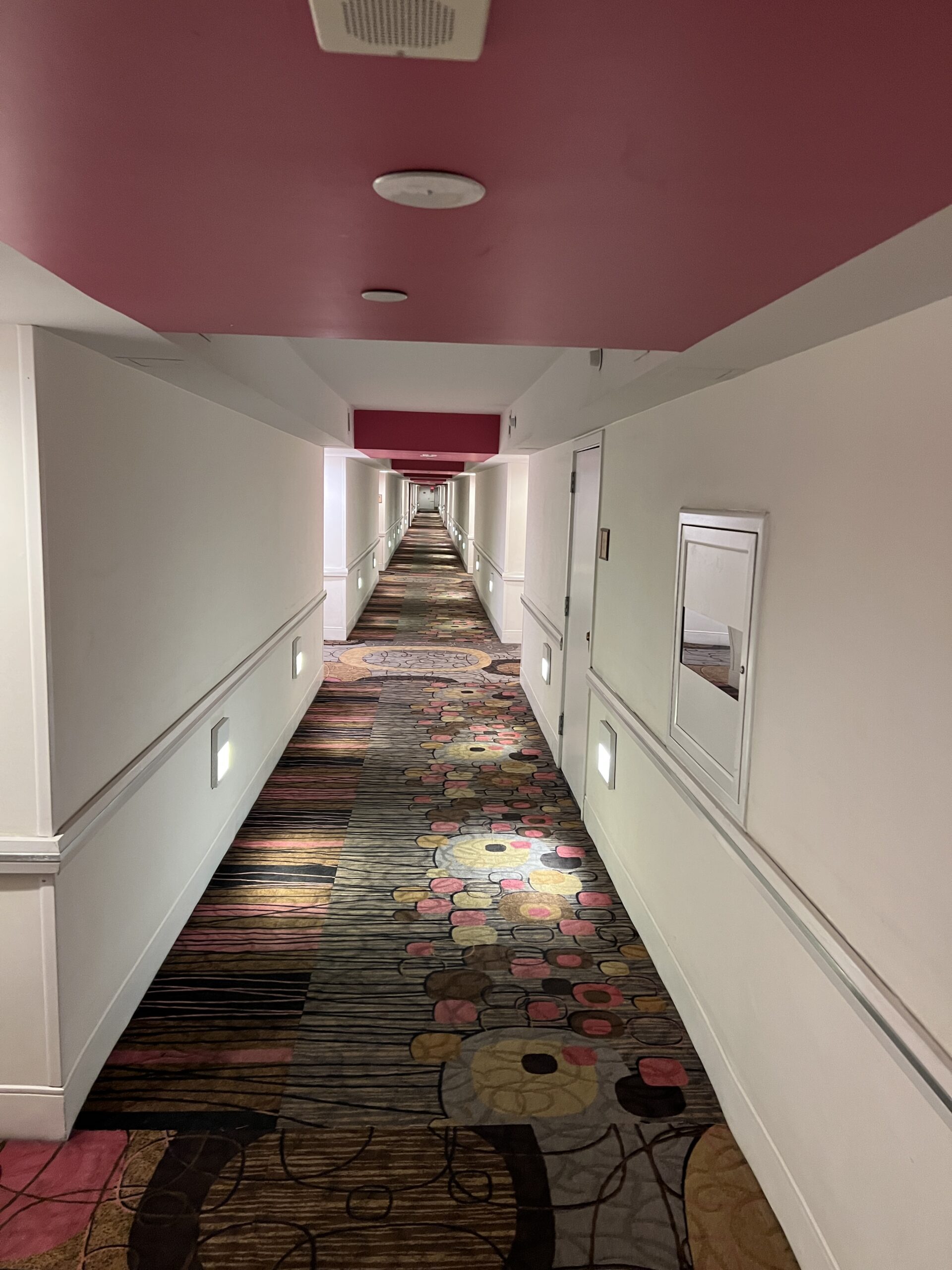 Flamingo Floor 23 Hallway
