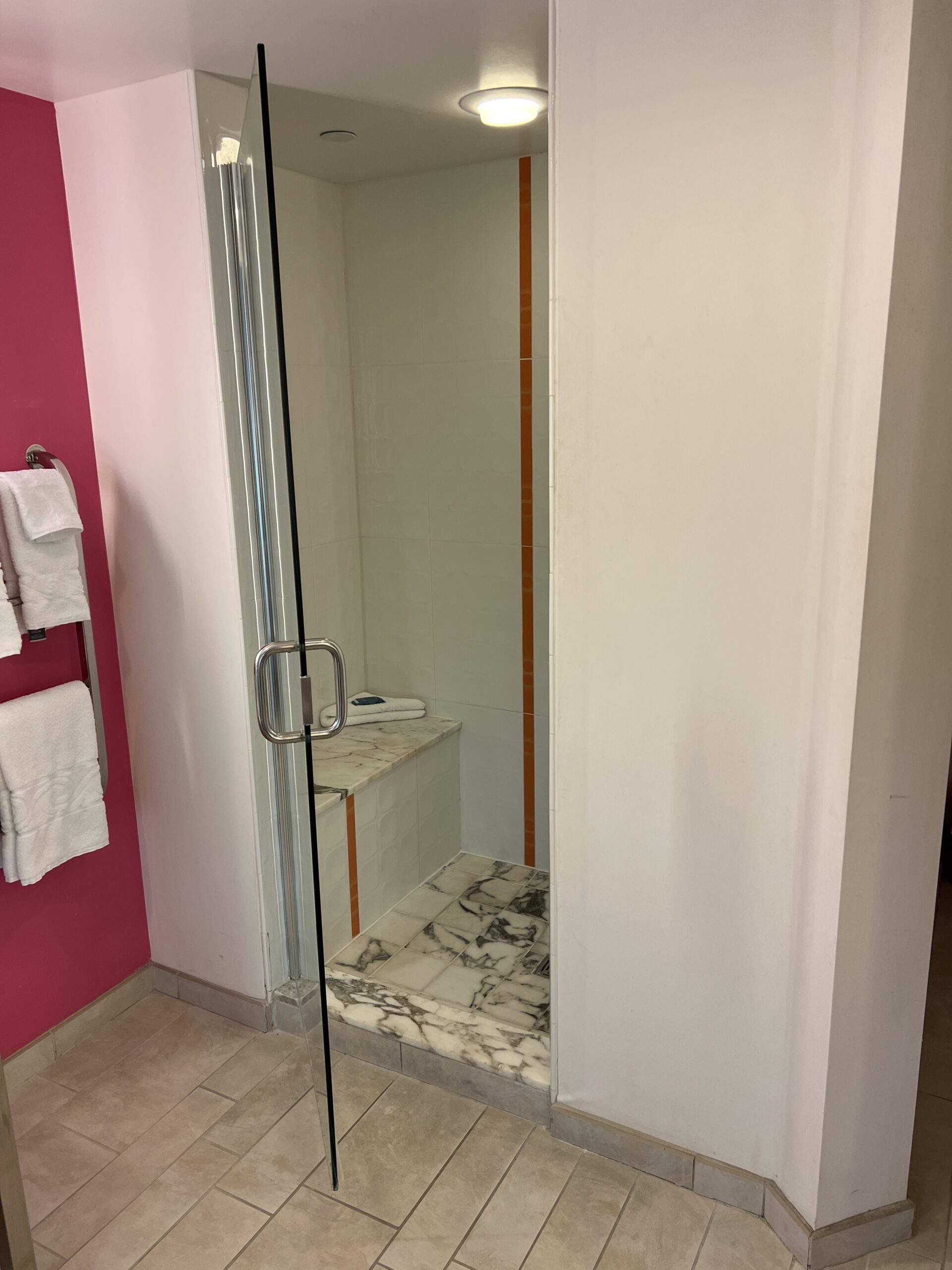 Flamingo Mini Go Suite Shower