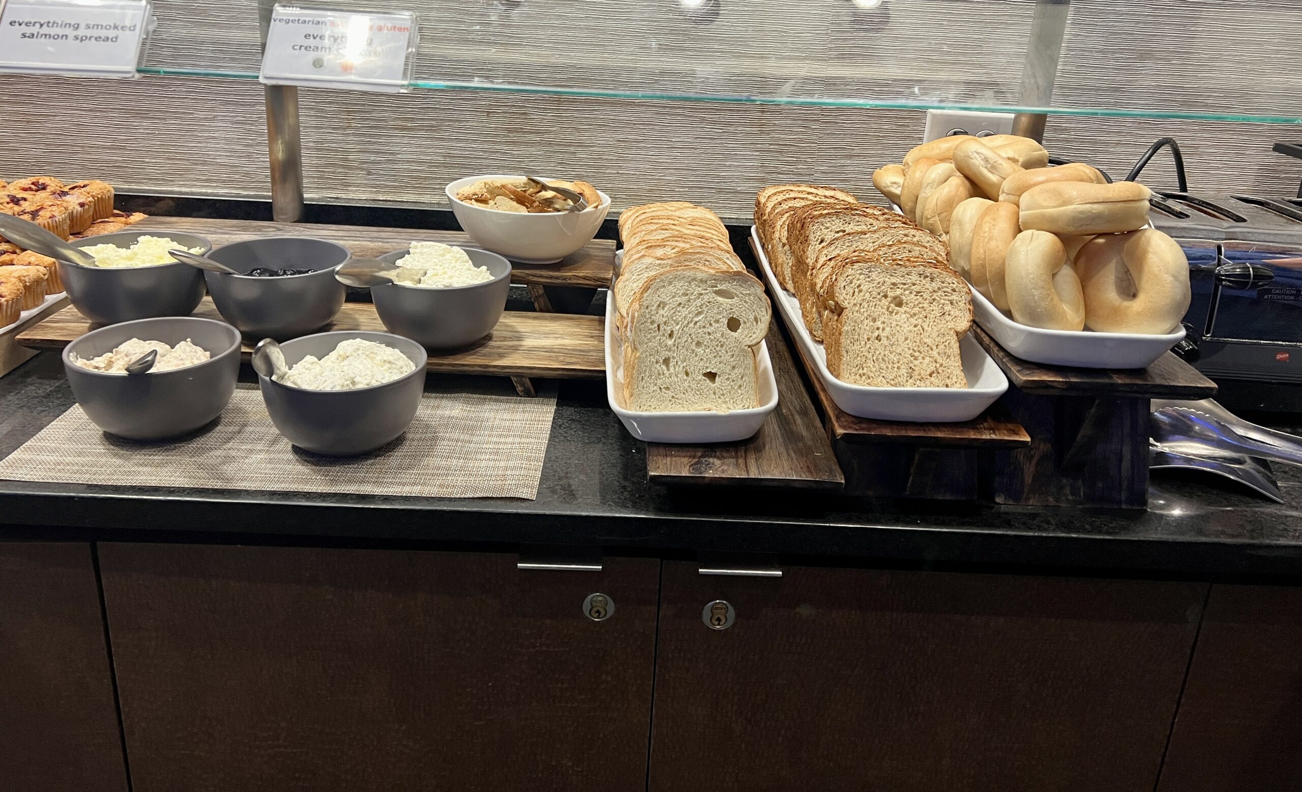 Delta Sky Club ATL A17 Breads Spreads Bagels