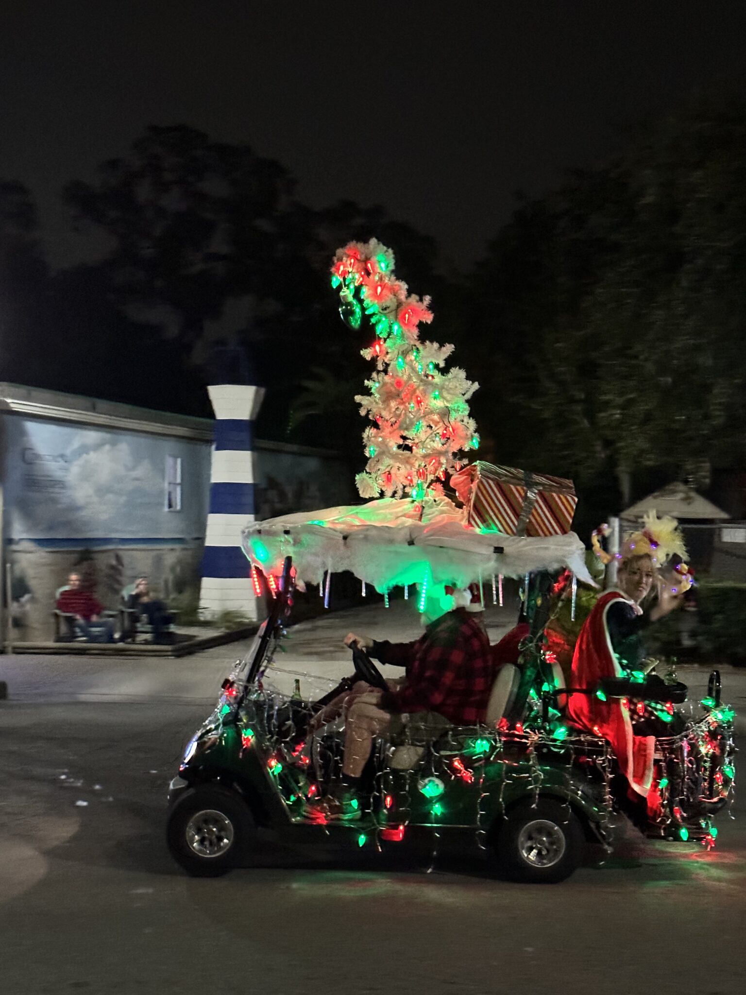 Dunedin Christmas Golf Cart Parade (2022) The Bulkhead Seat