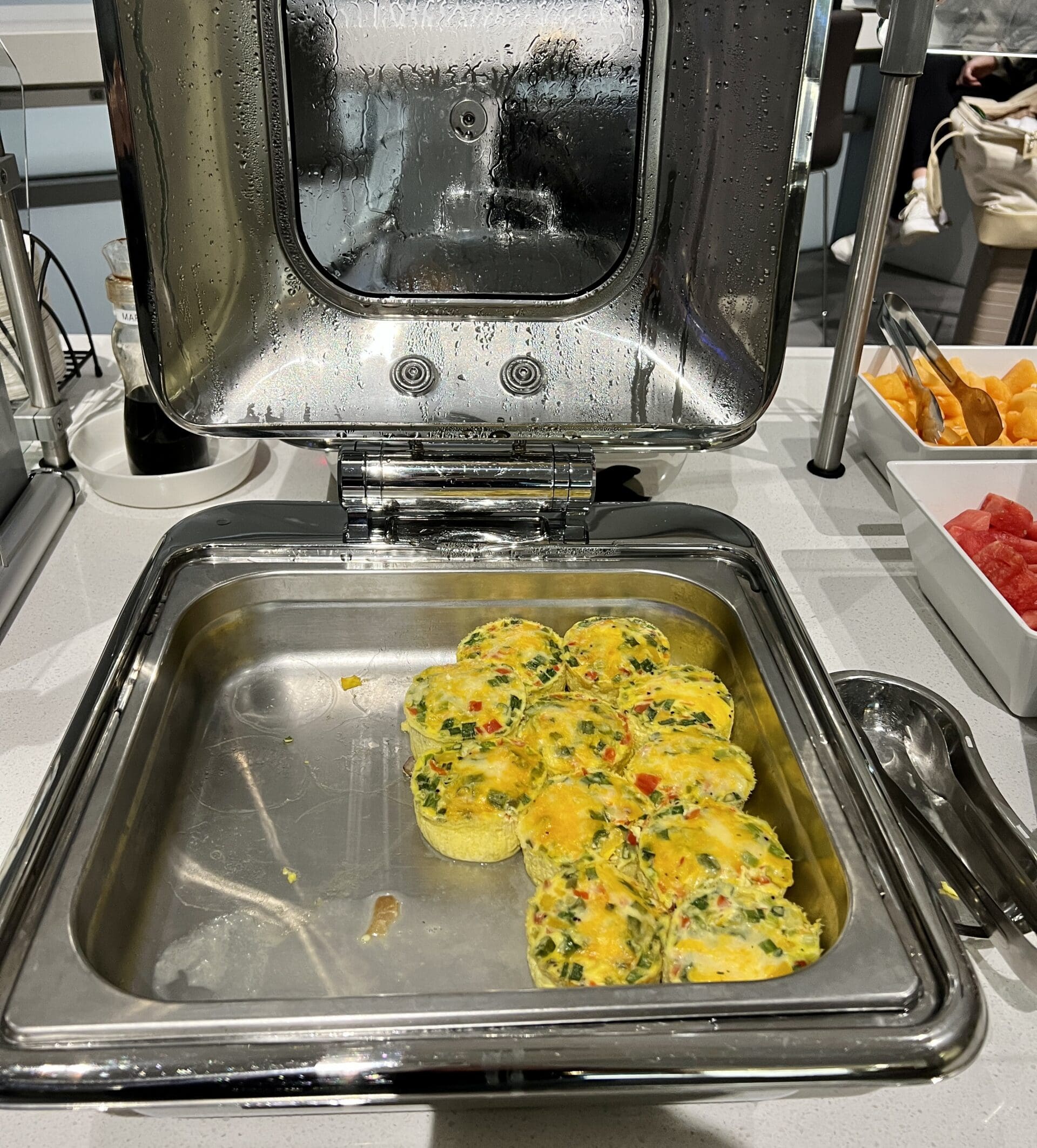 Lounge Review: Delta Sky Club® (BOS - Gate A7) - The Bulkhead Seat