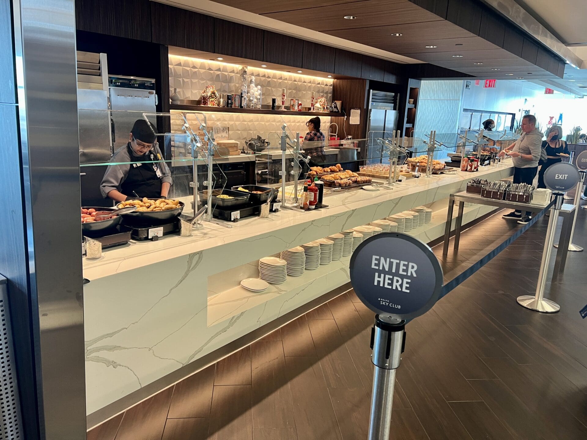 Lounge Review Delta Sky Club® (JFK Gate 31) The Bulkhead Seat