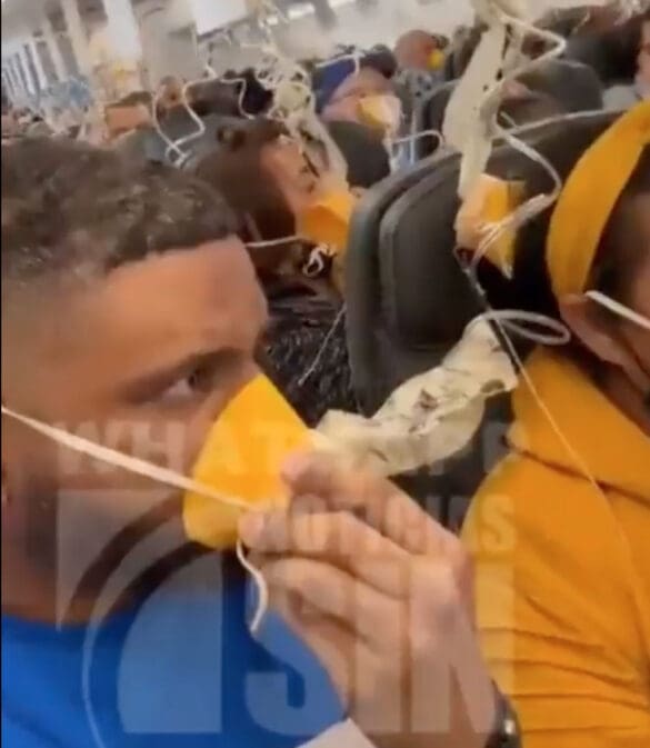 Passengers Faint on JetBlue Flight After Cabin Loses Pressure The Bulkhead Seat