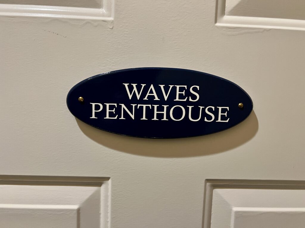 Waves Penthouse