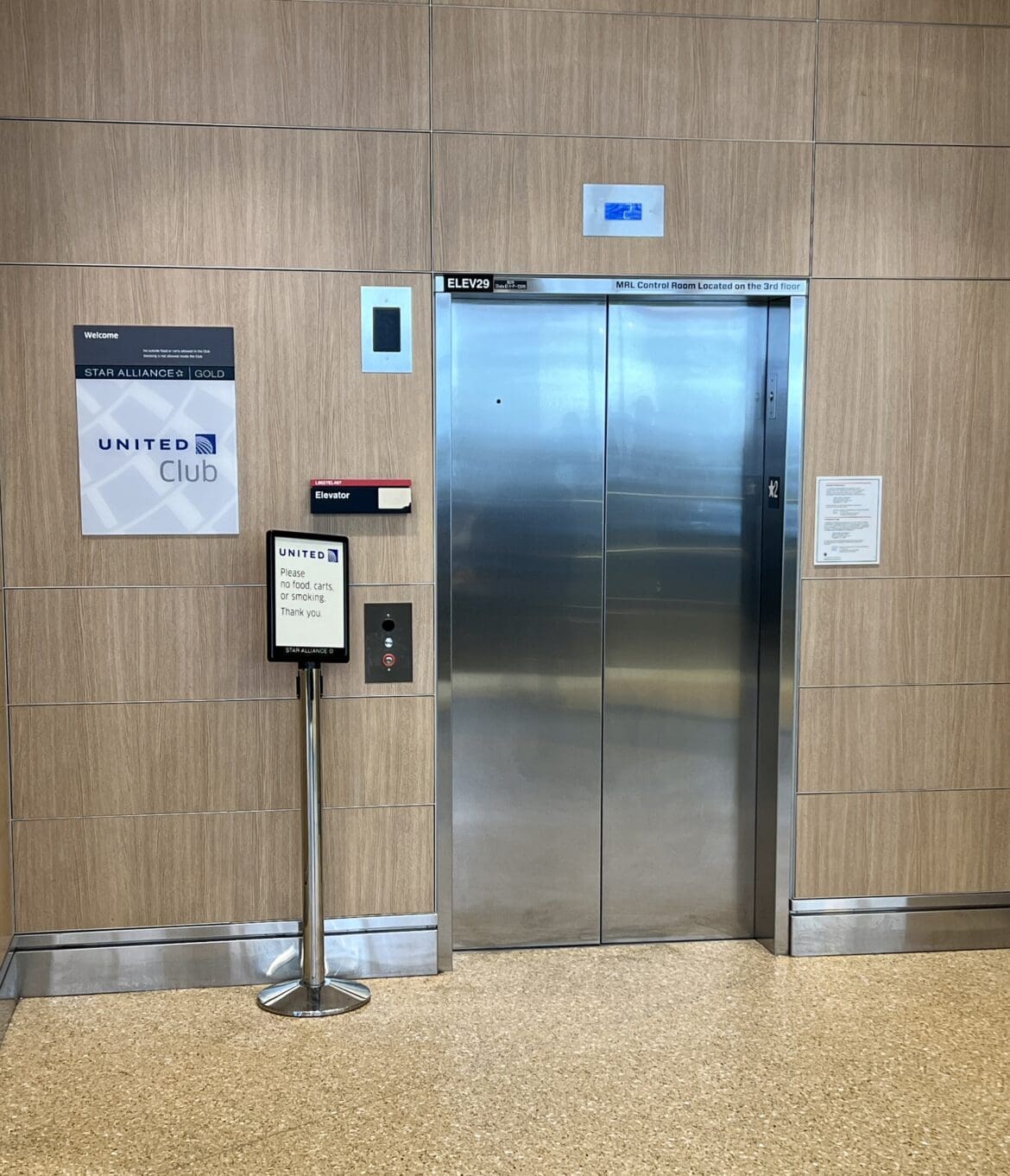 United Club BOS Entrance