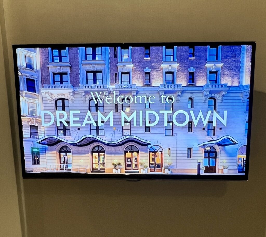 Dream Midtown Bedroom 2