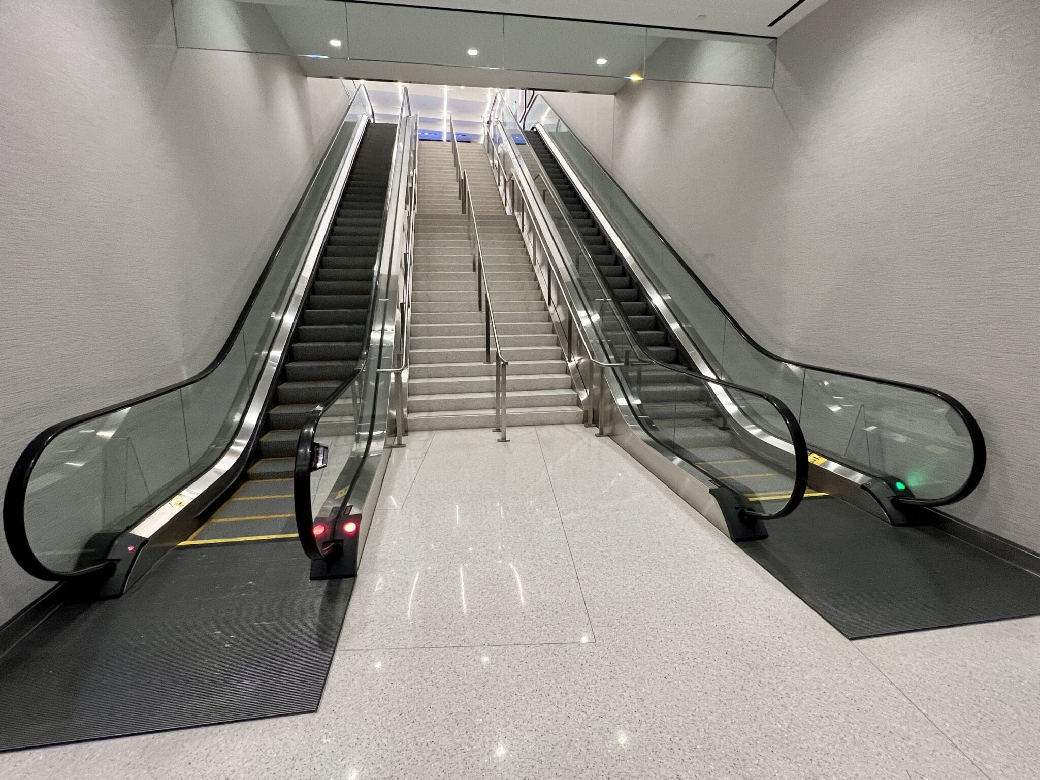 Lounge Review Delta Sky Club® (SLC Concourse A, Level 2) The