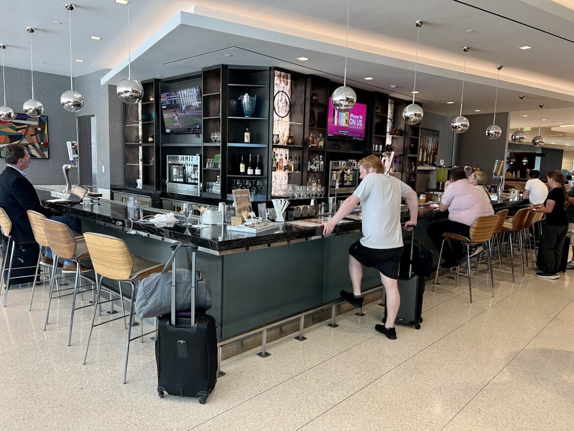 Lounge Review Delta Sky Club® (SLC Concourse A, Level 2) The