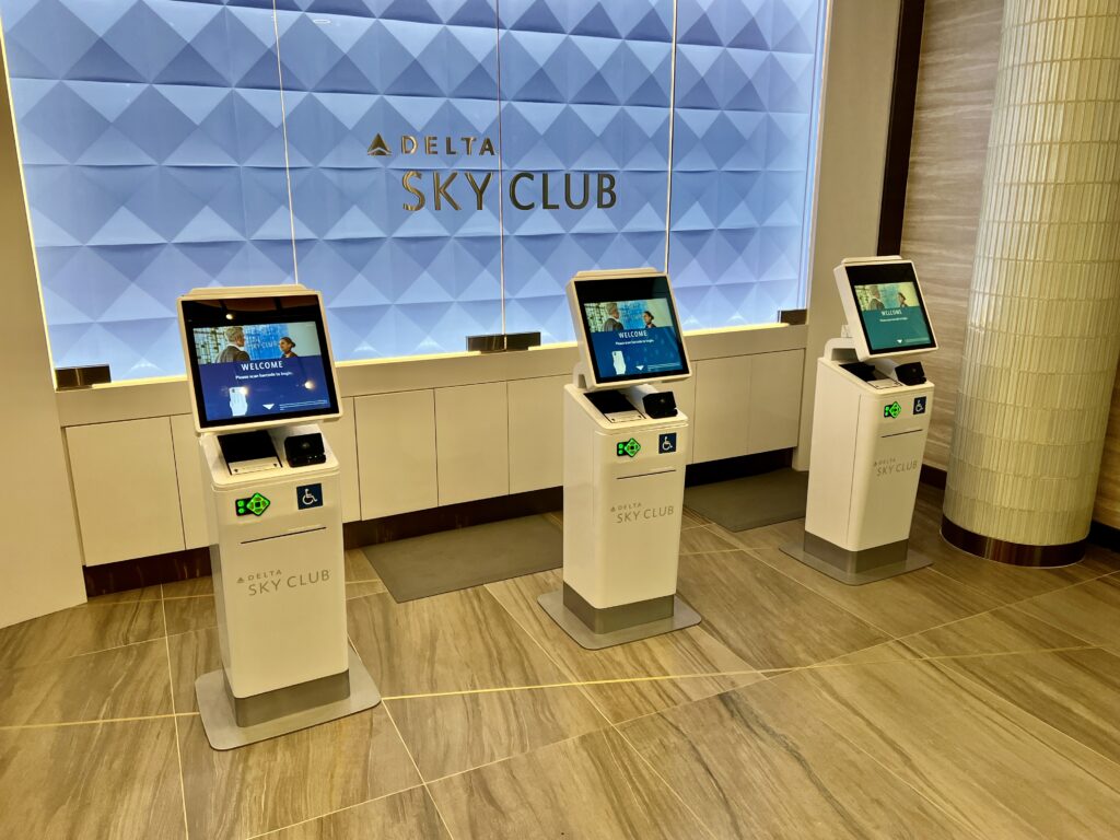 Delta Sky Club MSP Kiosks