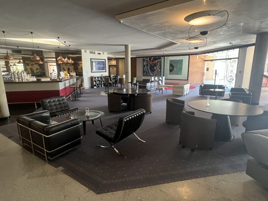 Four Points Lobby Seating