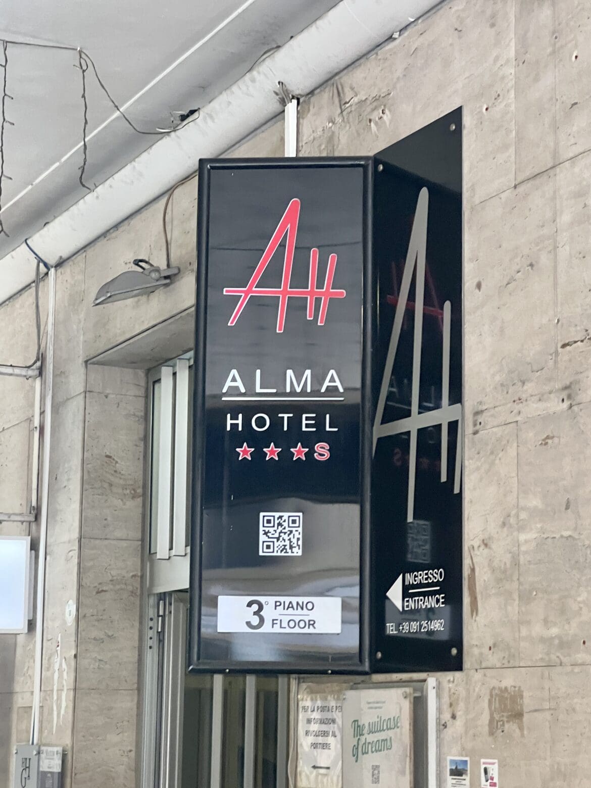Alma Hotel Sign