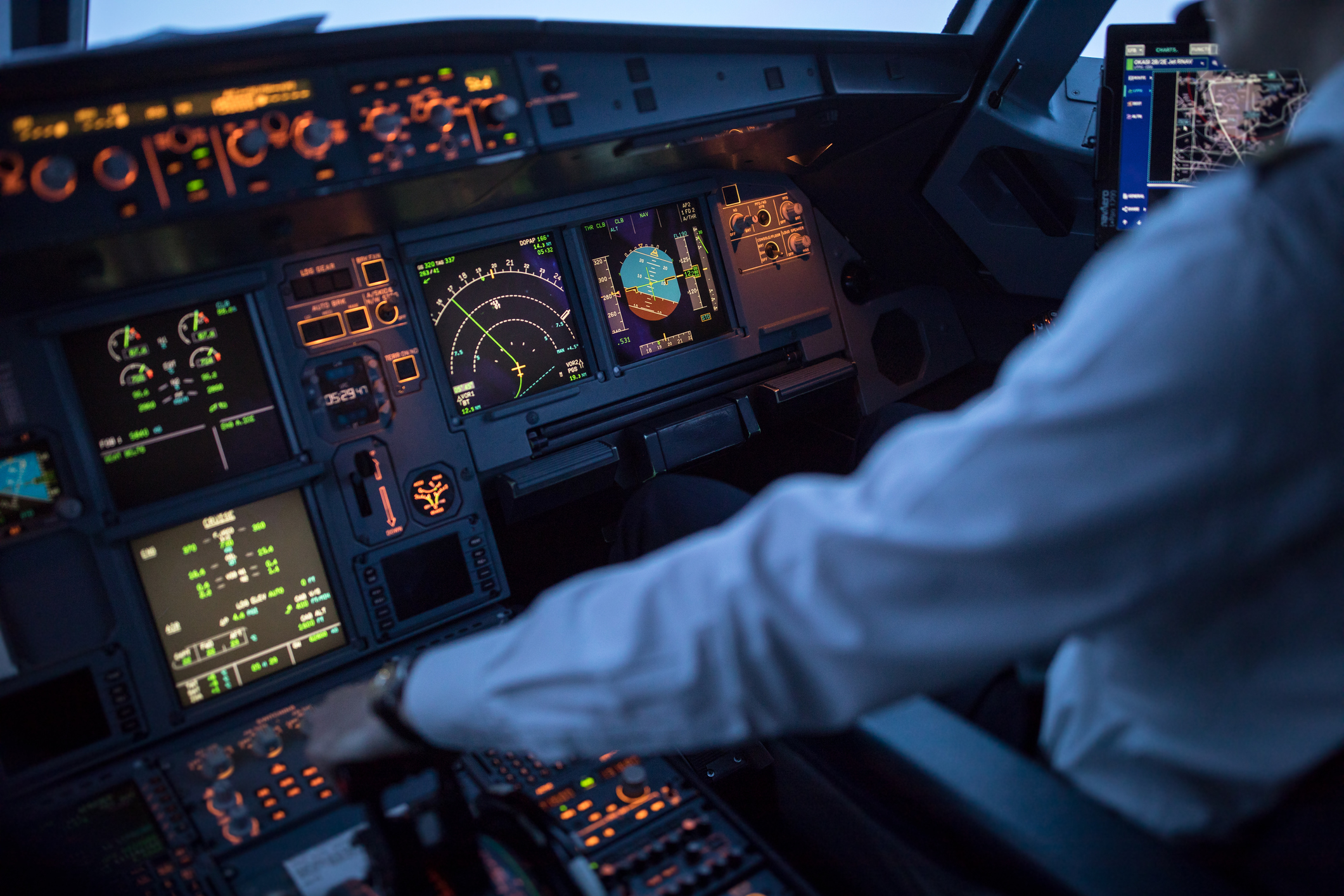 Ask the Captain: Who's allowed to ride in the cockpit jumpseat?