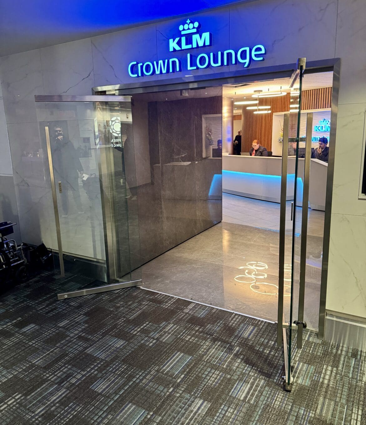 KLM Crown Lounge YYZ 1