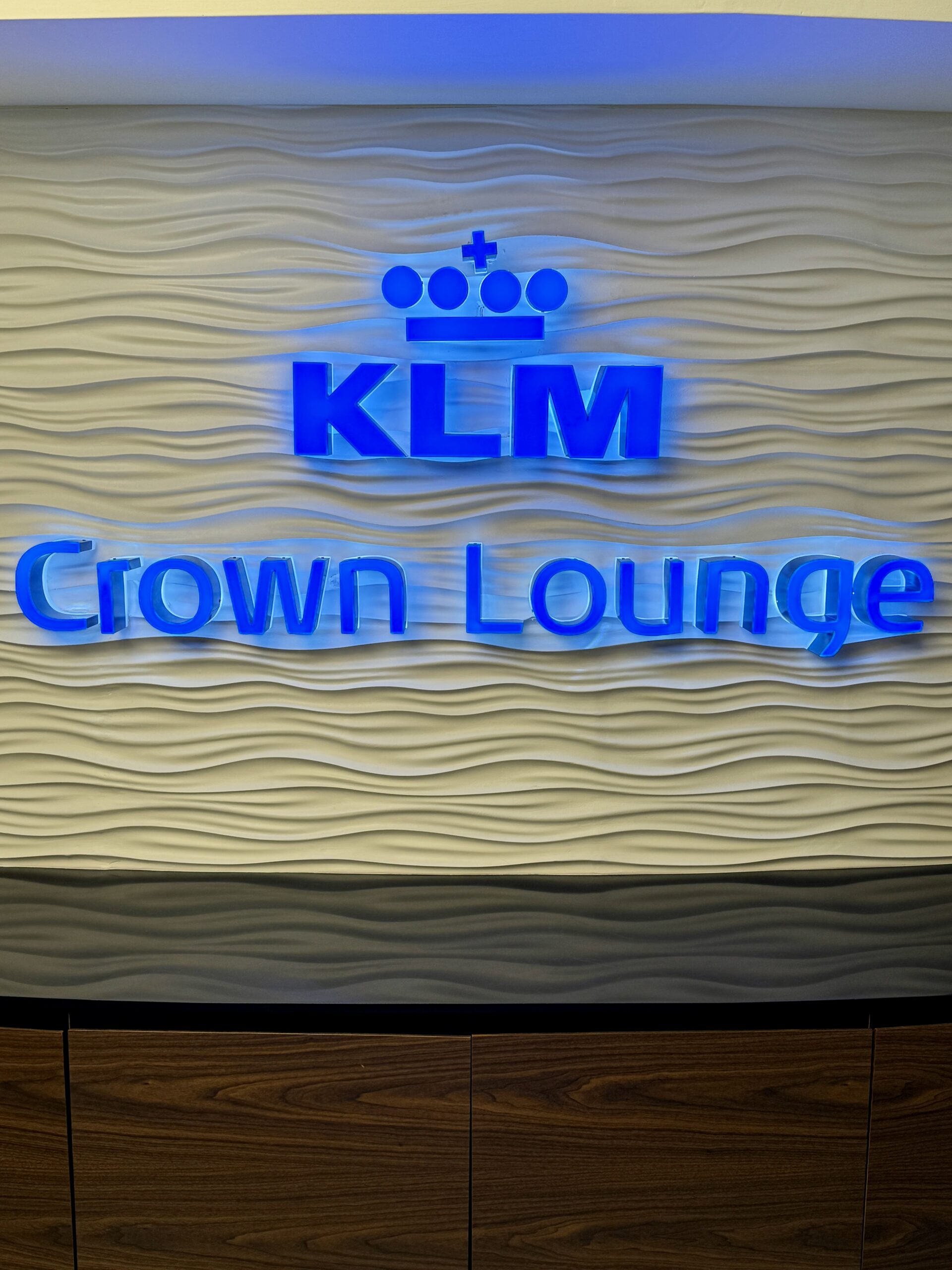 KLM Crown Lounge YYZ 2