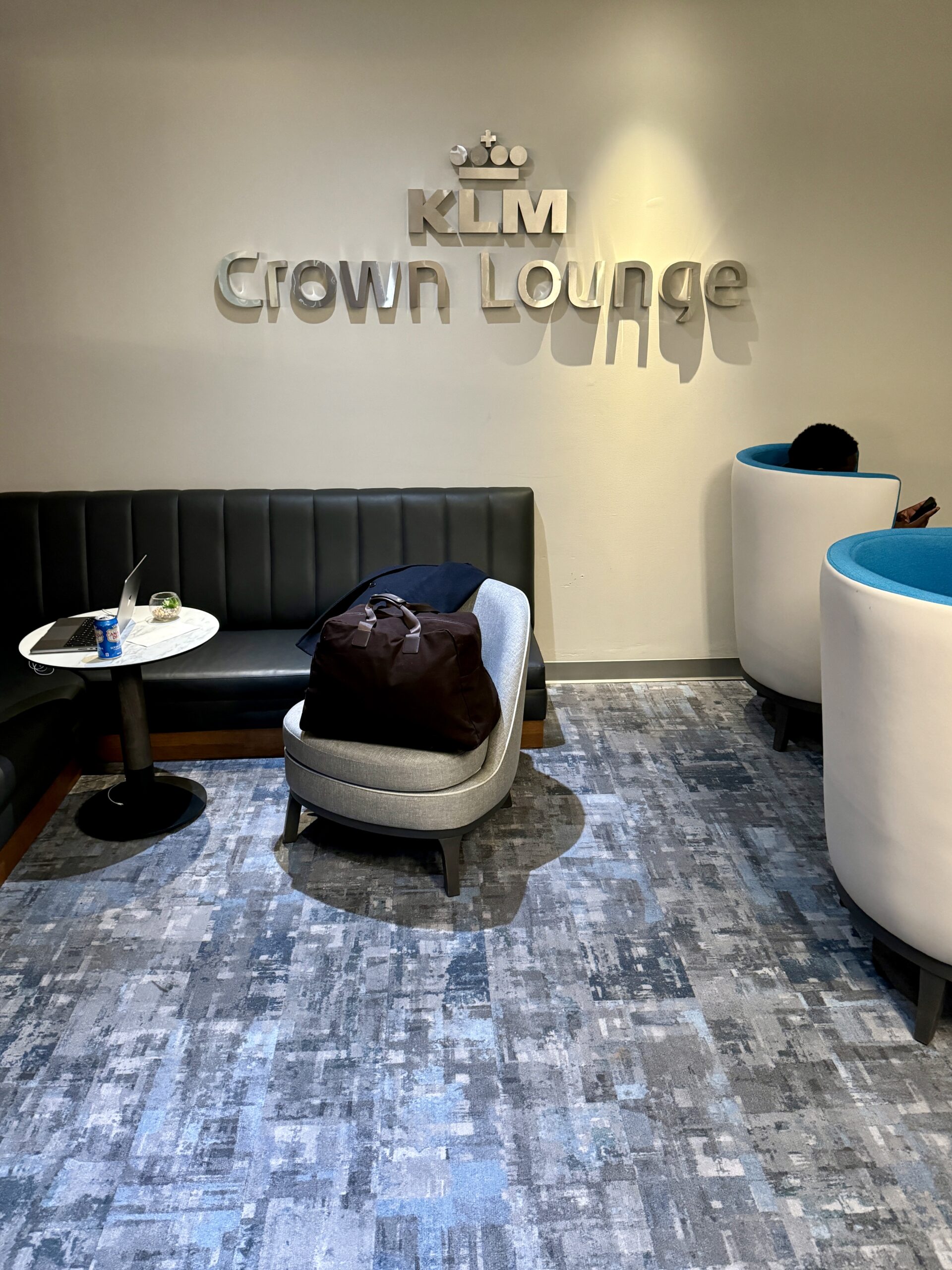 KLM Crown Lounge YYZ 28
