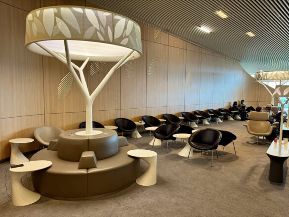 Air France Lounge CDG M 21