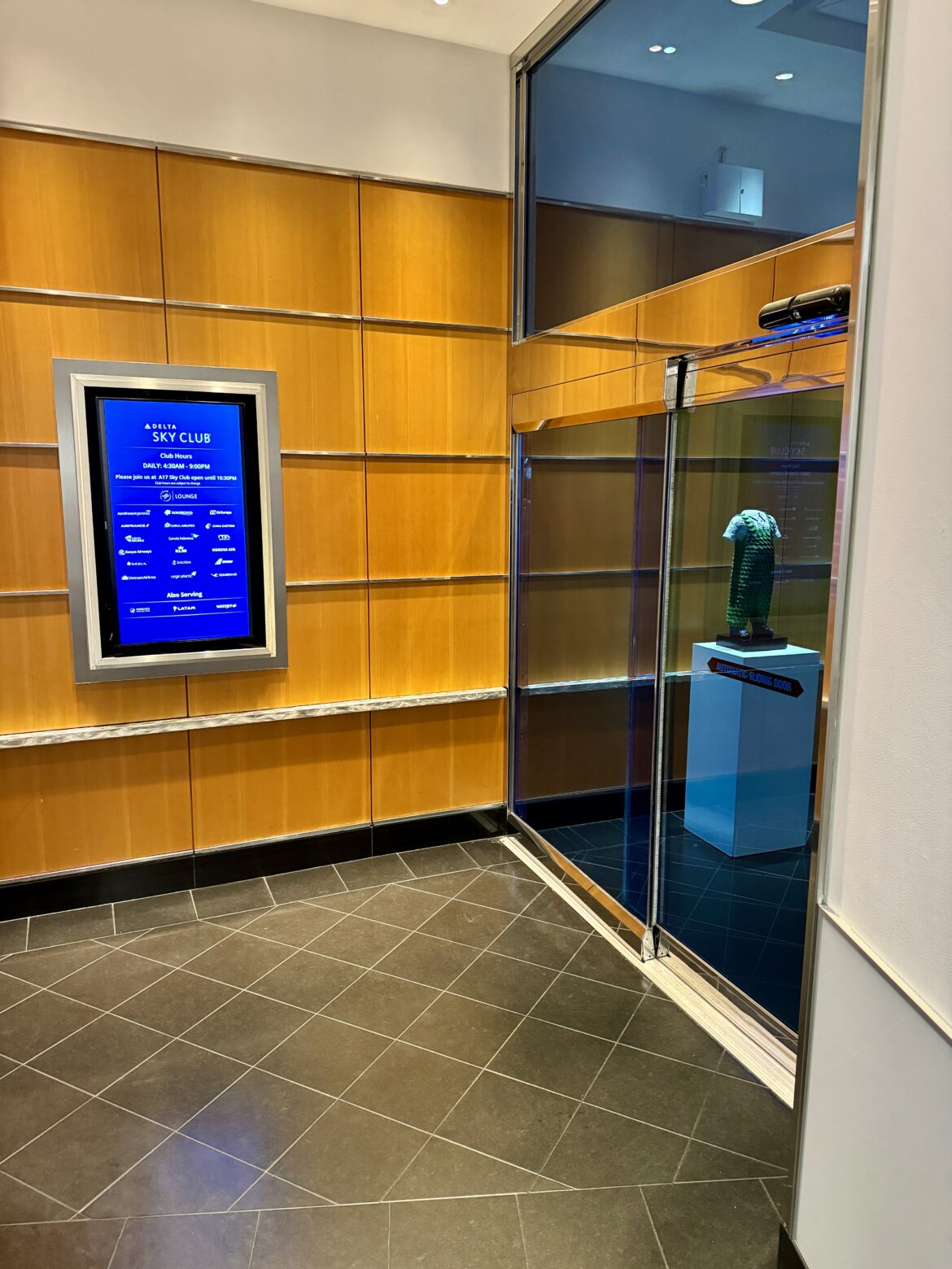 Delta Sky Club ATL T6 Delta Sky Club ATL T6