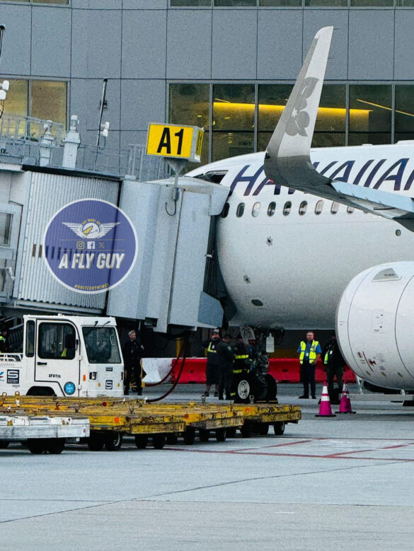 A Hawaiian Airlines Airbus A321neo Was Damaged After a Jet Bridge ...