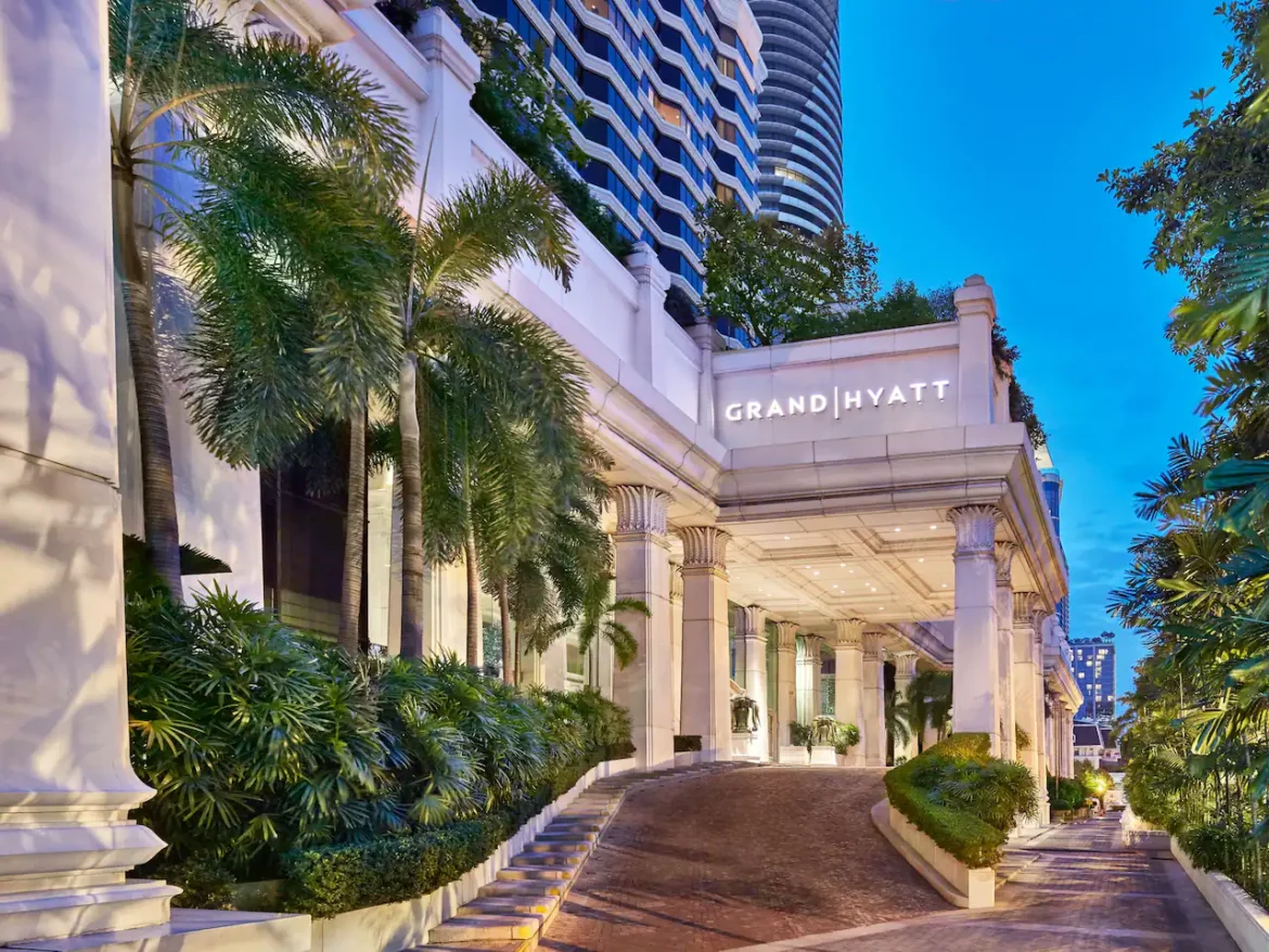 Grand Hyatt Erawan Exterior