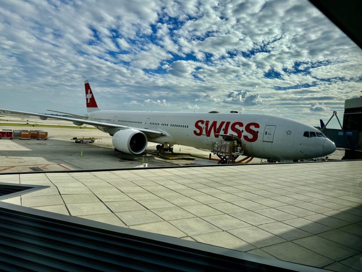 SWISS 777-300ER