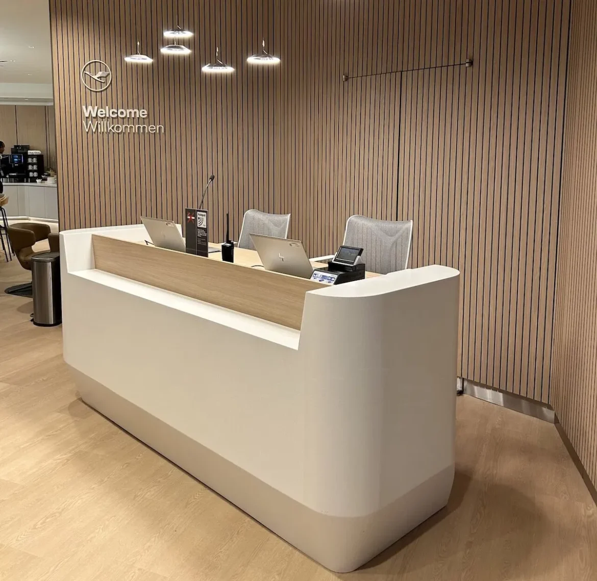 Lufthansa Lounge EWR 1 Lufthansa Lounge EWR 1