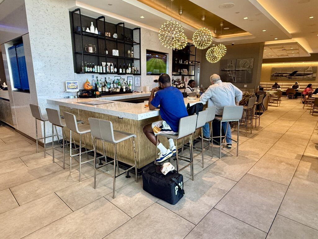 United Club DFW 3