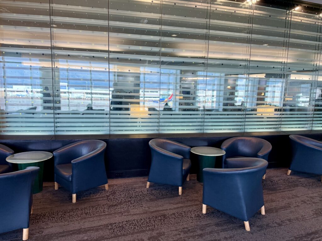 Delta Sky Club CVG 25