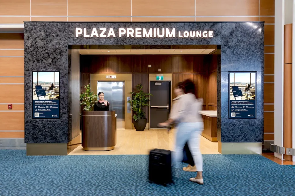 Plaza Premium Lounge YVR 3