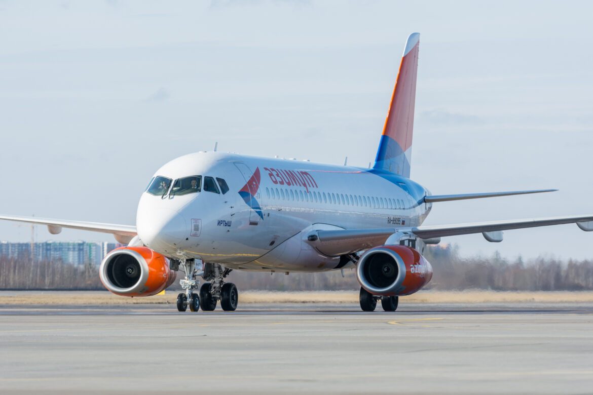 Azimuth Airlines Sukhoi Superjet 100