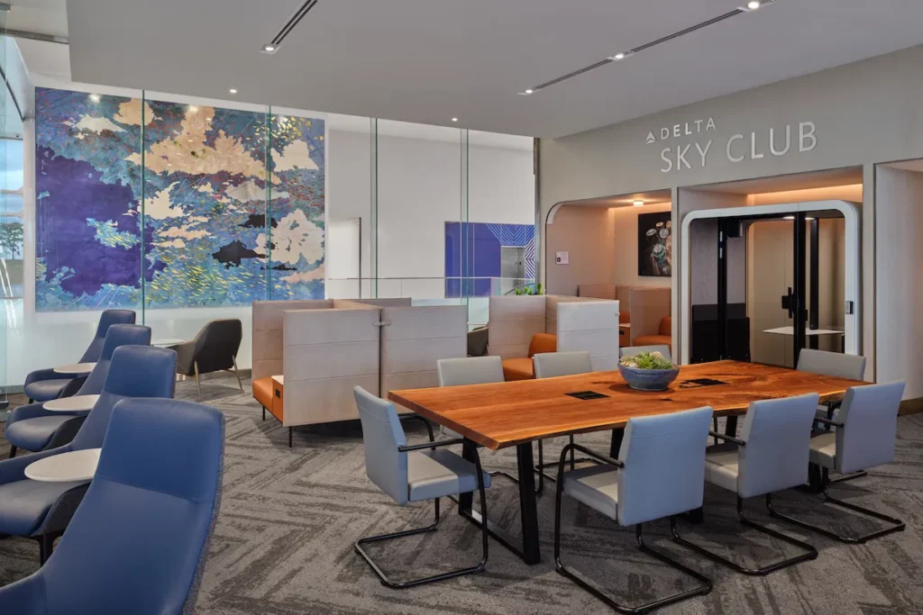 Delta Sky Club CLT 4