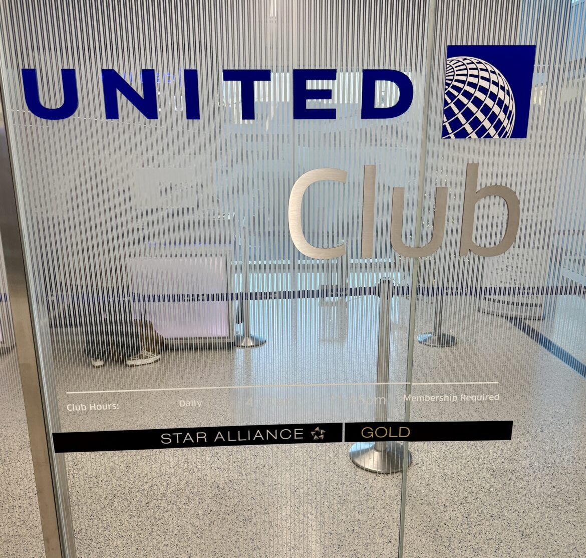 United Club LAX 1 United Club LAX 1
