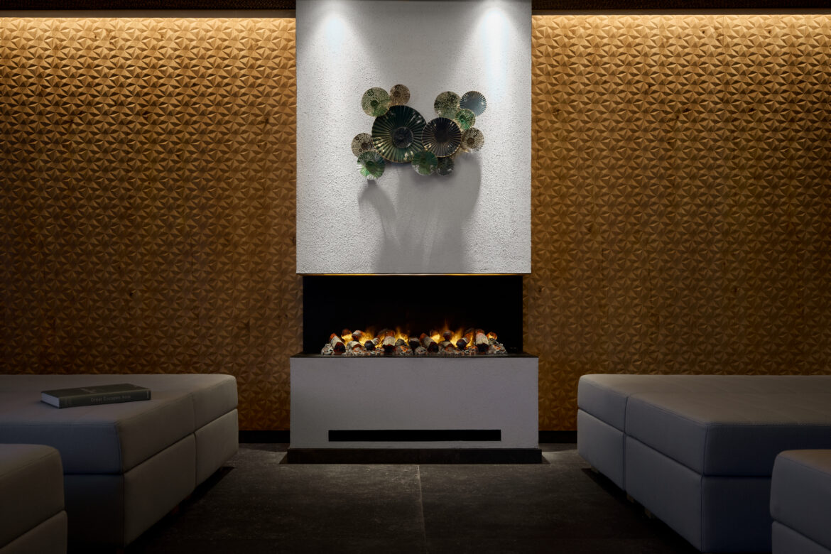 Me and All Hotels Flim 1