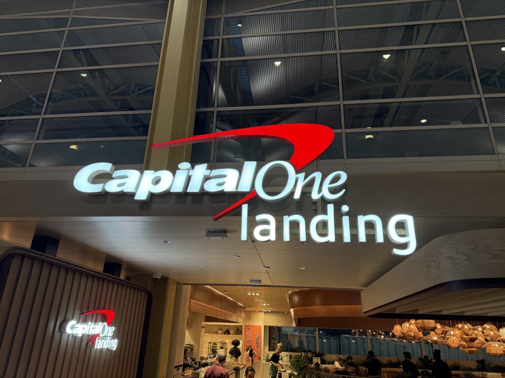 Capital One Lounge DCA 6