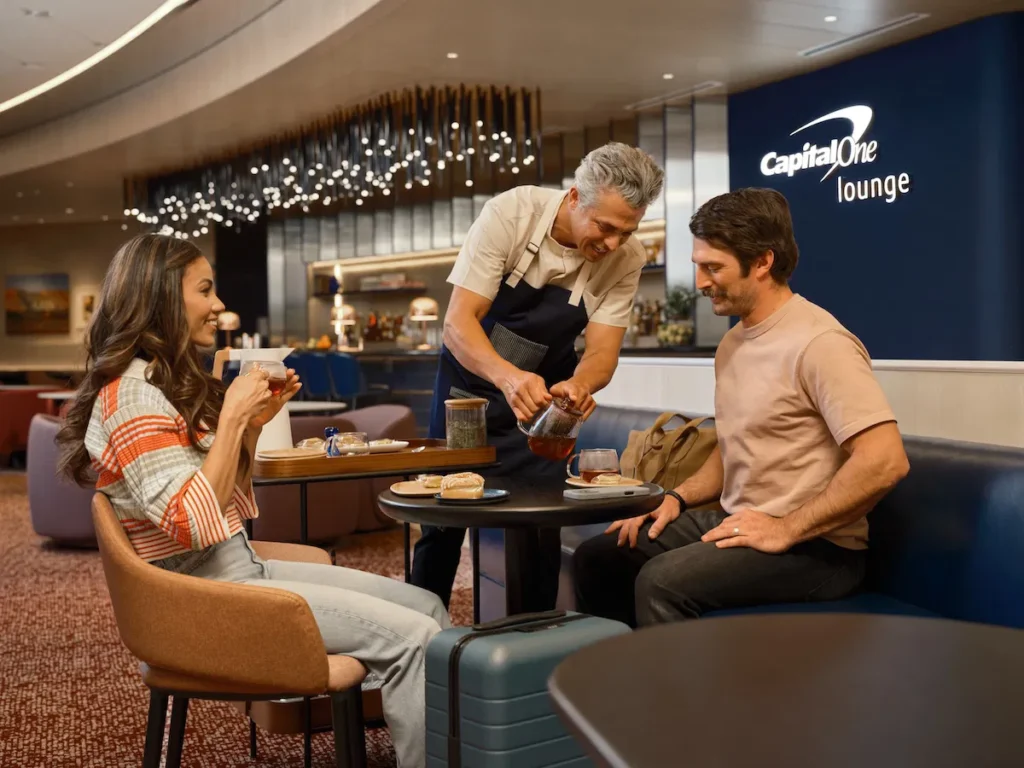 Capital One Lounge LAS 4