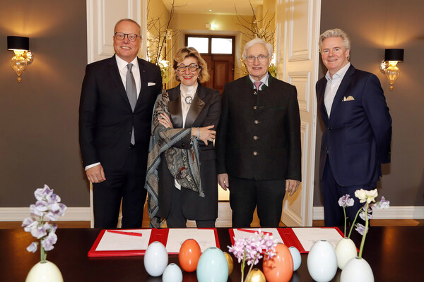 HRH and Kempinski Execs