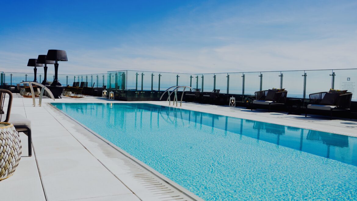 Hotel X Toronto - Rooftop Pool