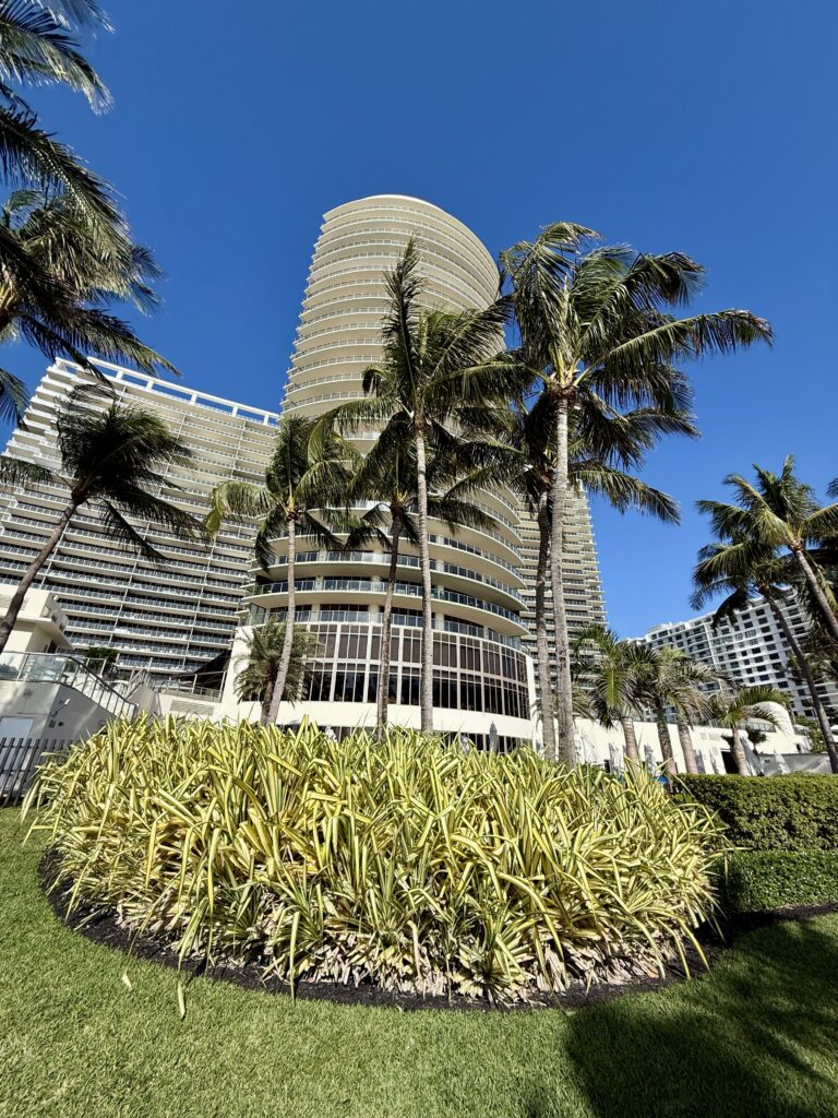 St. Regis Bal Harbour 19