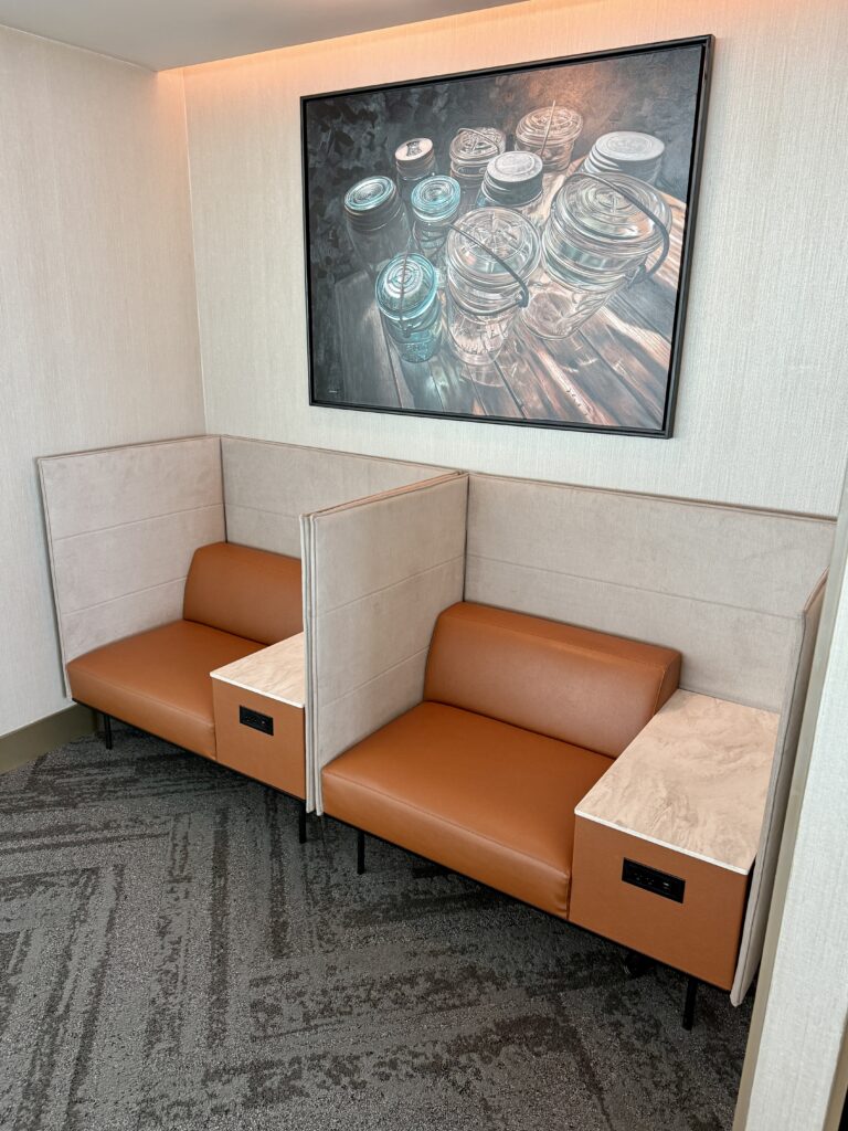 Delta Sky Club CLT 37