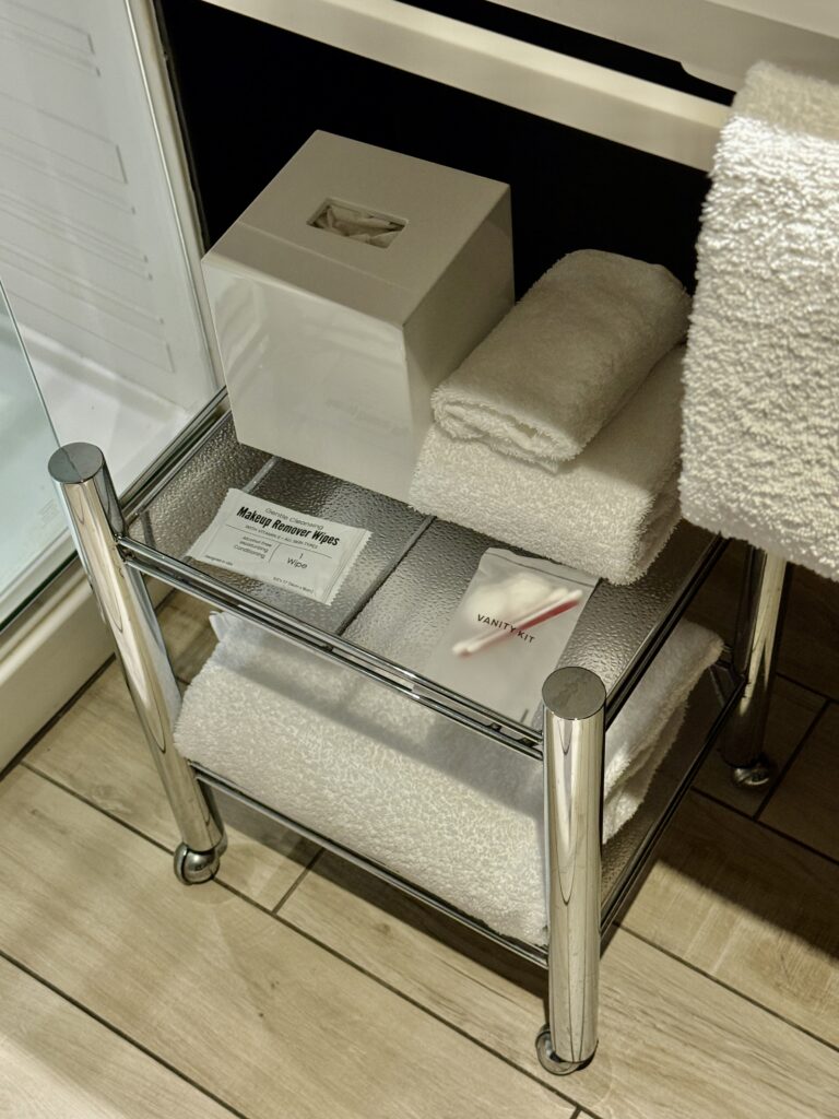 AC Hotel Charlotte City Center 25