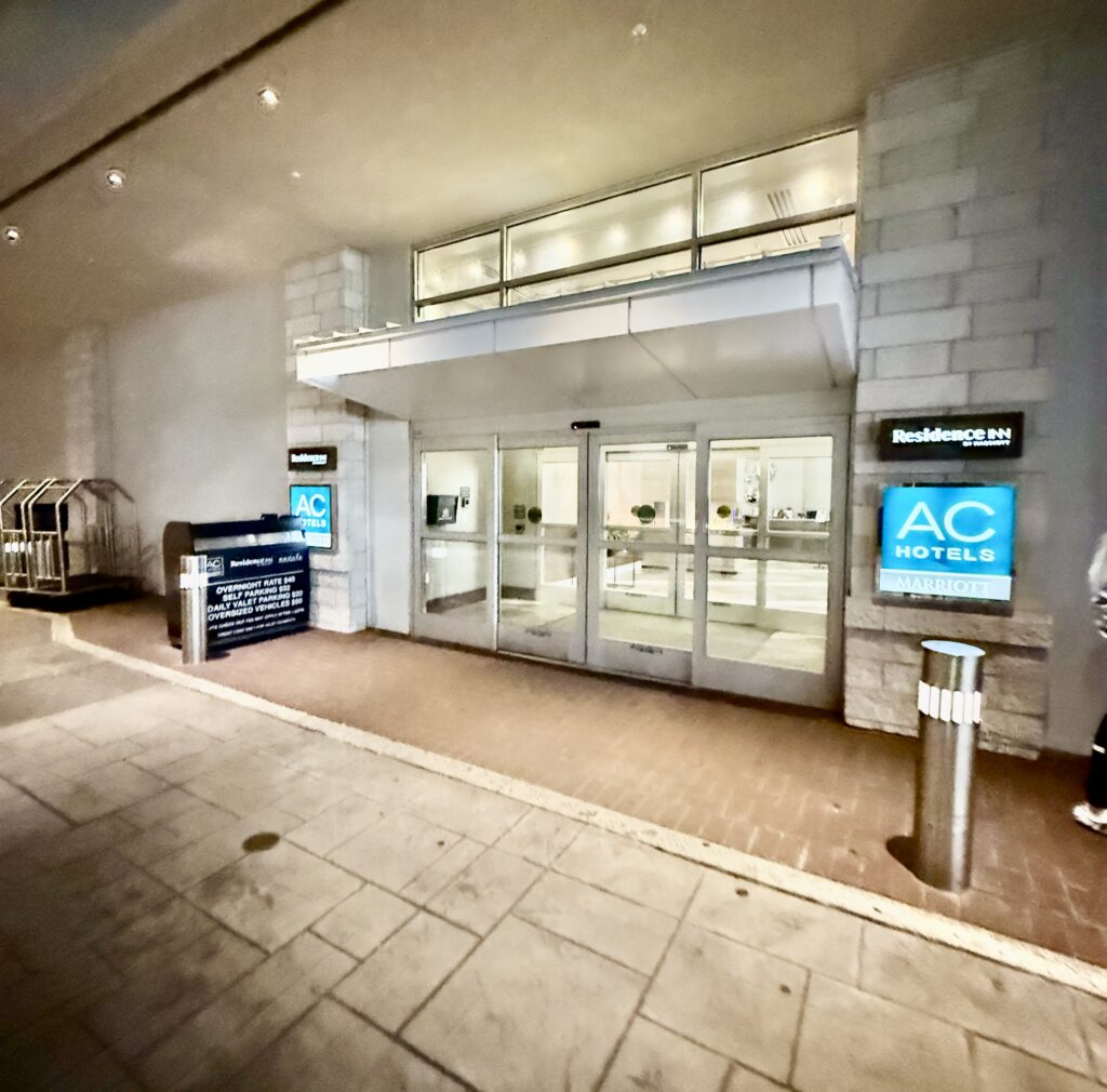 AC Hotel Charlotte City Center 2