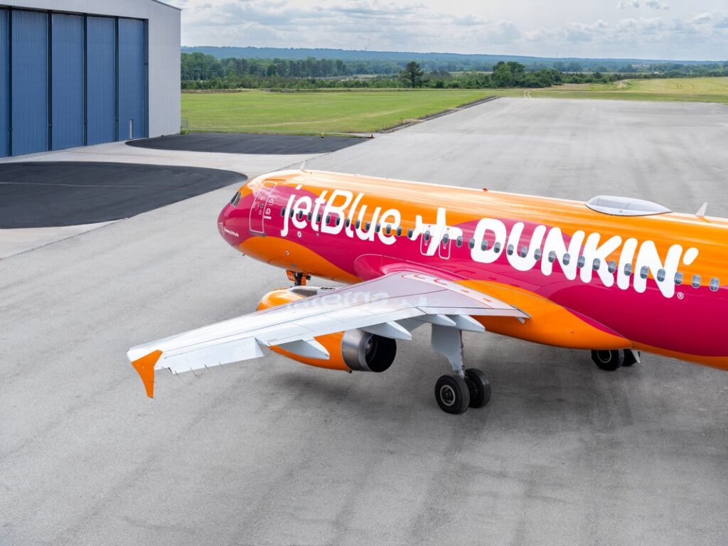 JetBlue Dunkin 3