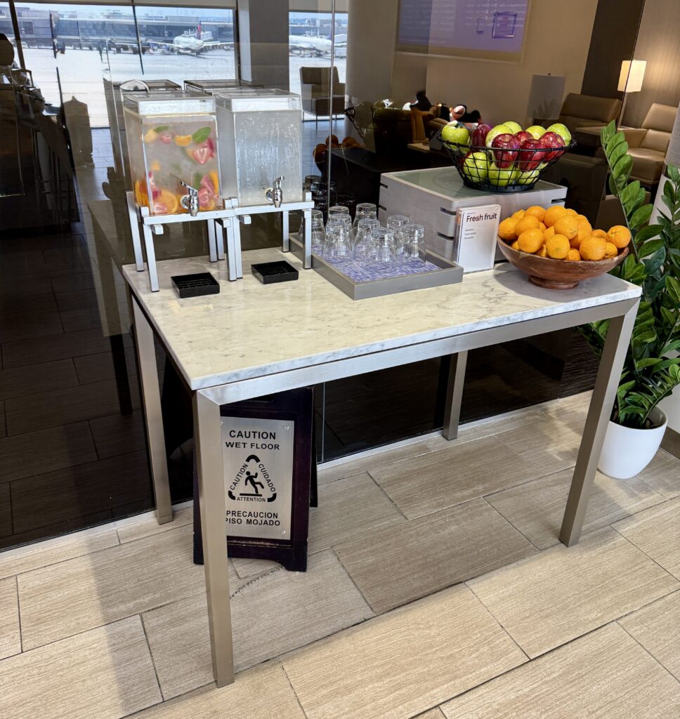 United Club ATL 21