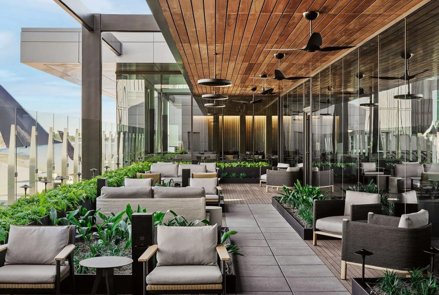 AMEX HND Lounge 2