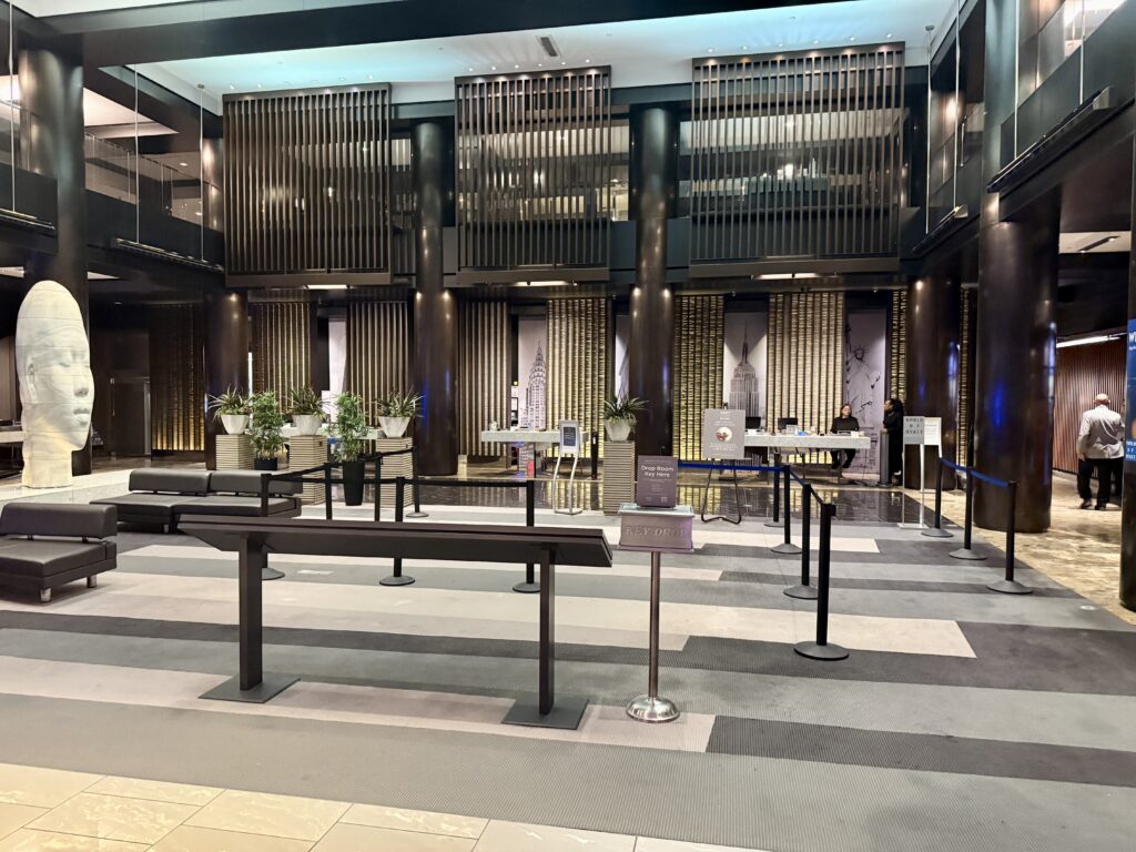 Hyatt Grand Central 7