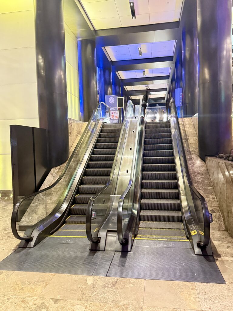 Hyatt Grand Central 6