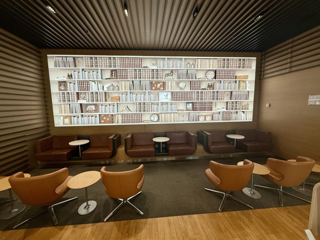 Lufthansa Business Lounge MXP 22